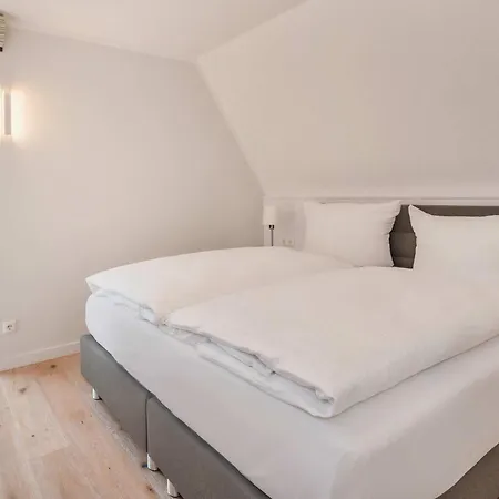 Fischerdorf Ddh Hafftraum Tatil Evi Zirchow
